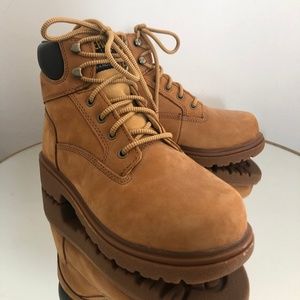 NWOT Wolverine Thermolite Work Boots